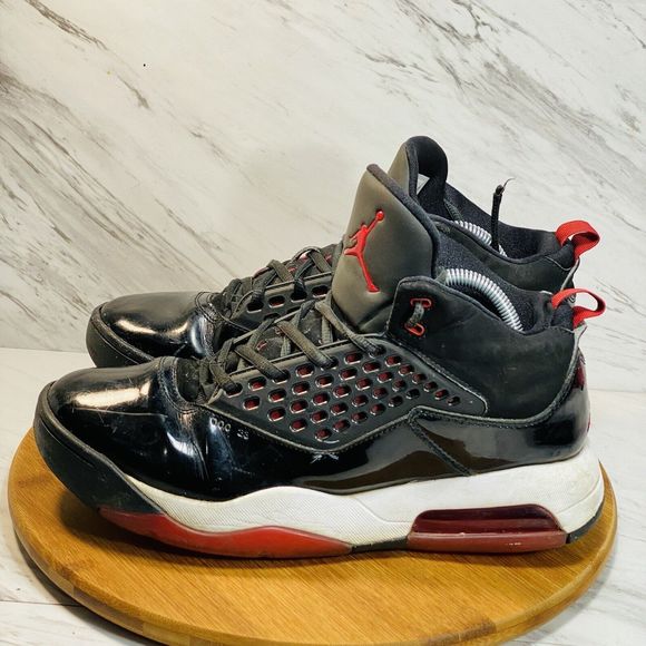 Jordan Maxin 200 Black Gym Red 2019 Size 10